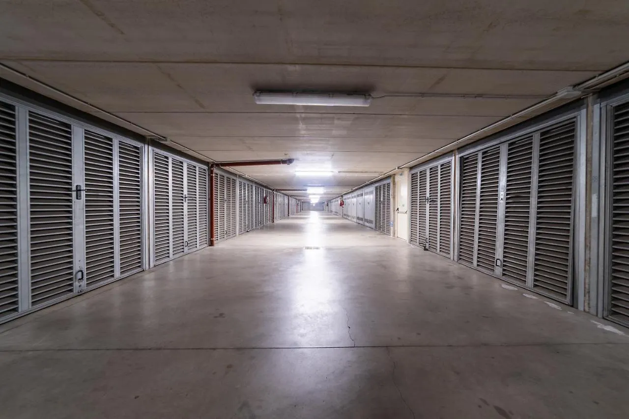 Rho-Fiera Milano Vintage House & Garage Privato Apartment 0*, Milan Italy